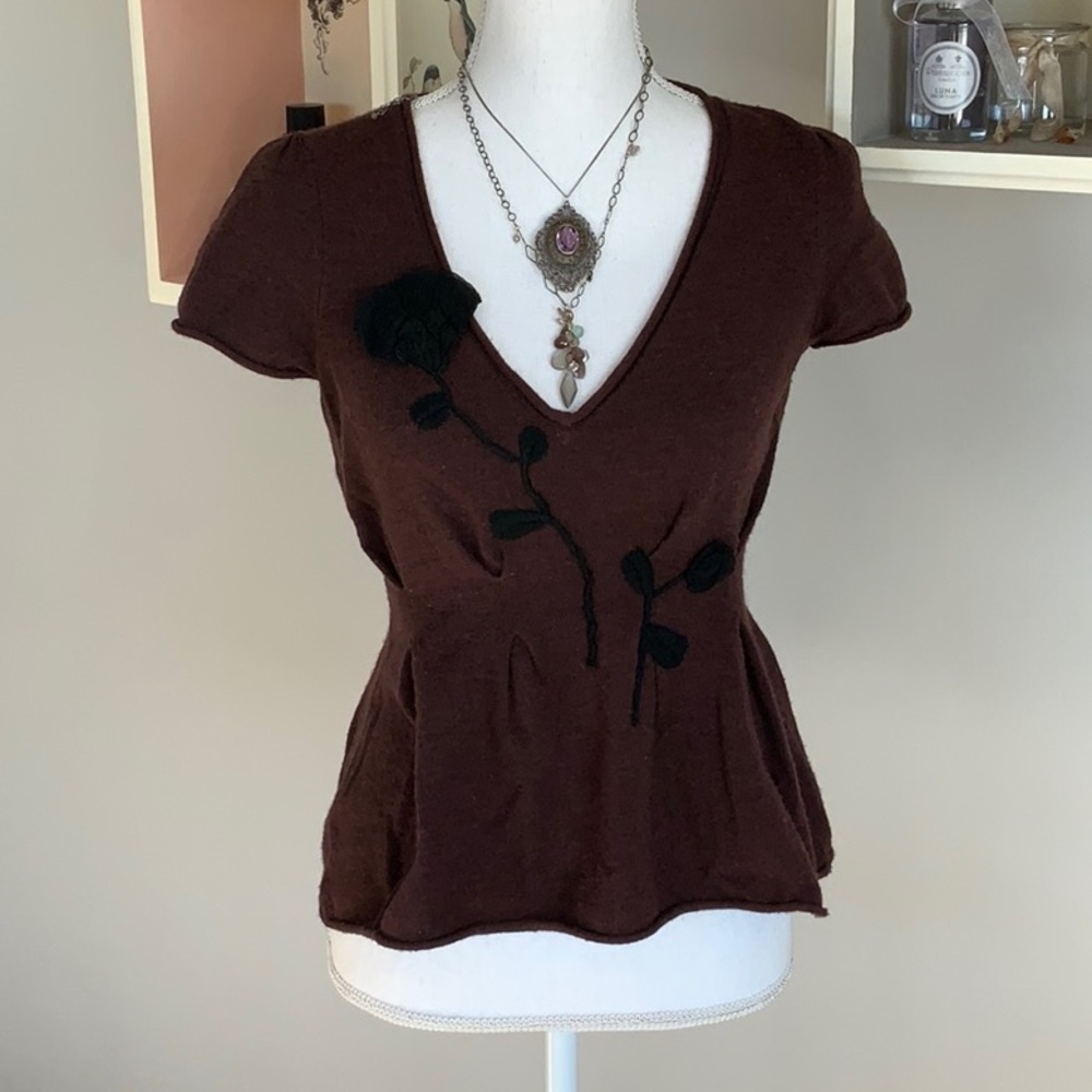 ANTHRO KNITTED & KNOTTED Floral Appliqué Sweater